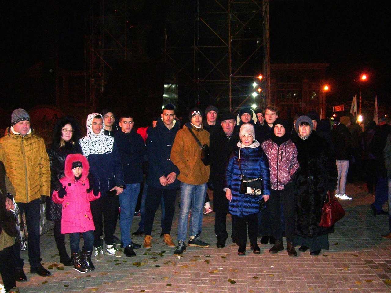 11 ноября 2018 года преподаватели и студенты Донецкой академии транспорта во главе с ректором И.П. Энглези приняли участие в акции «Вместе к победе!»